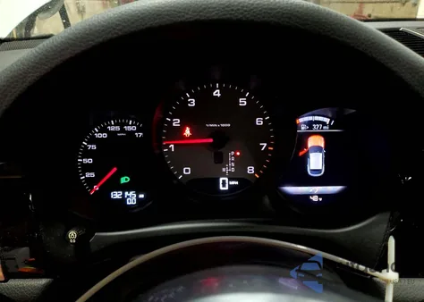 2017 Porsche Macan S z USA, uszkodzony, nr VIN WP1AB2A57HLB20715